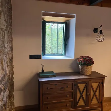 Rural Lambre By Miramar Nyaraló *